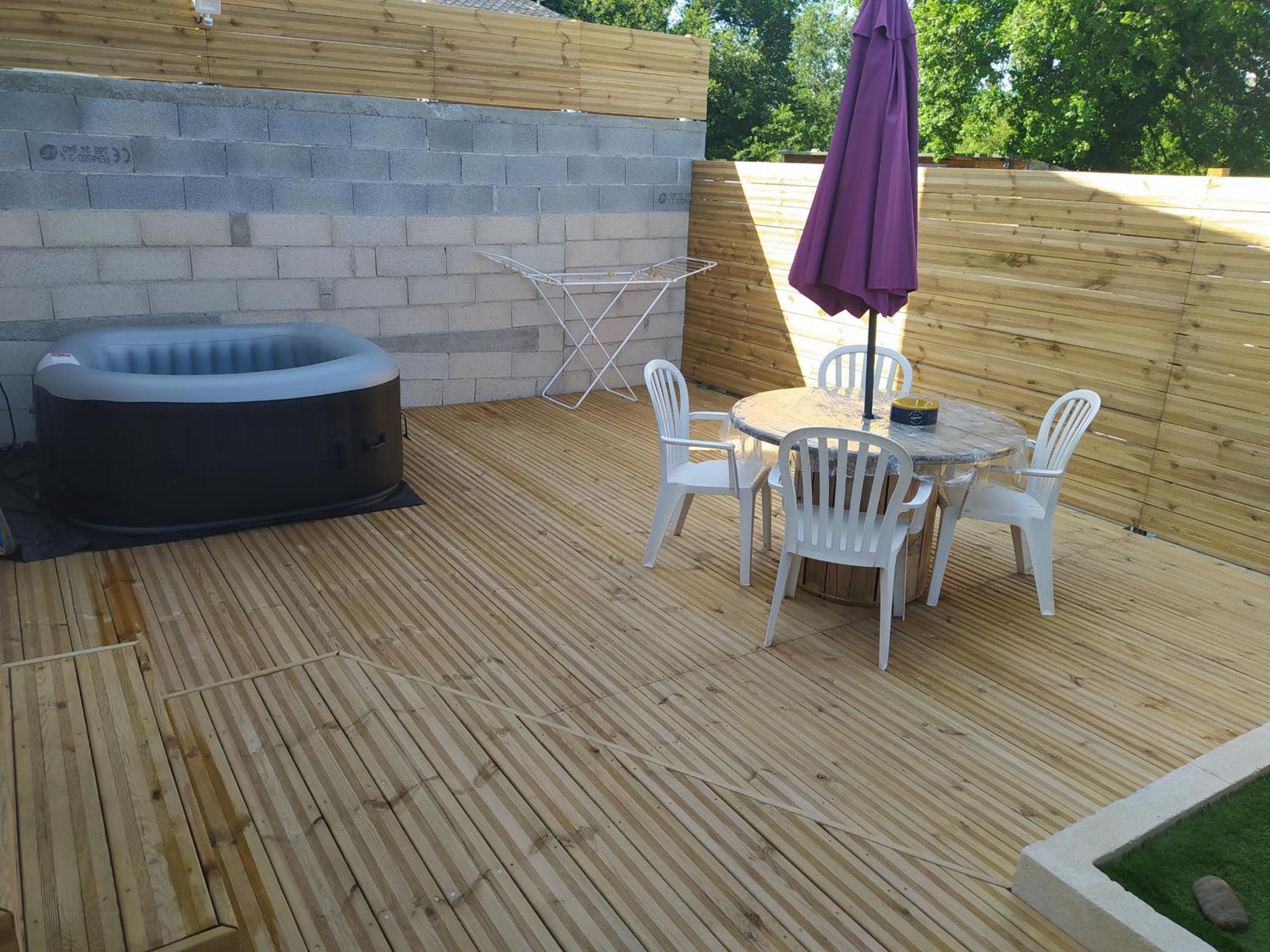 Studio Cosy Avec Terrasse Et Jacuzzi A Disposition De Mai A Aout Rians  Ngoại thất bức ảnh